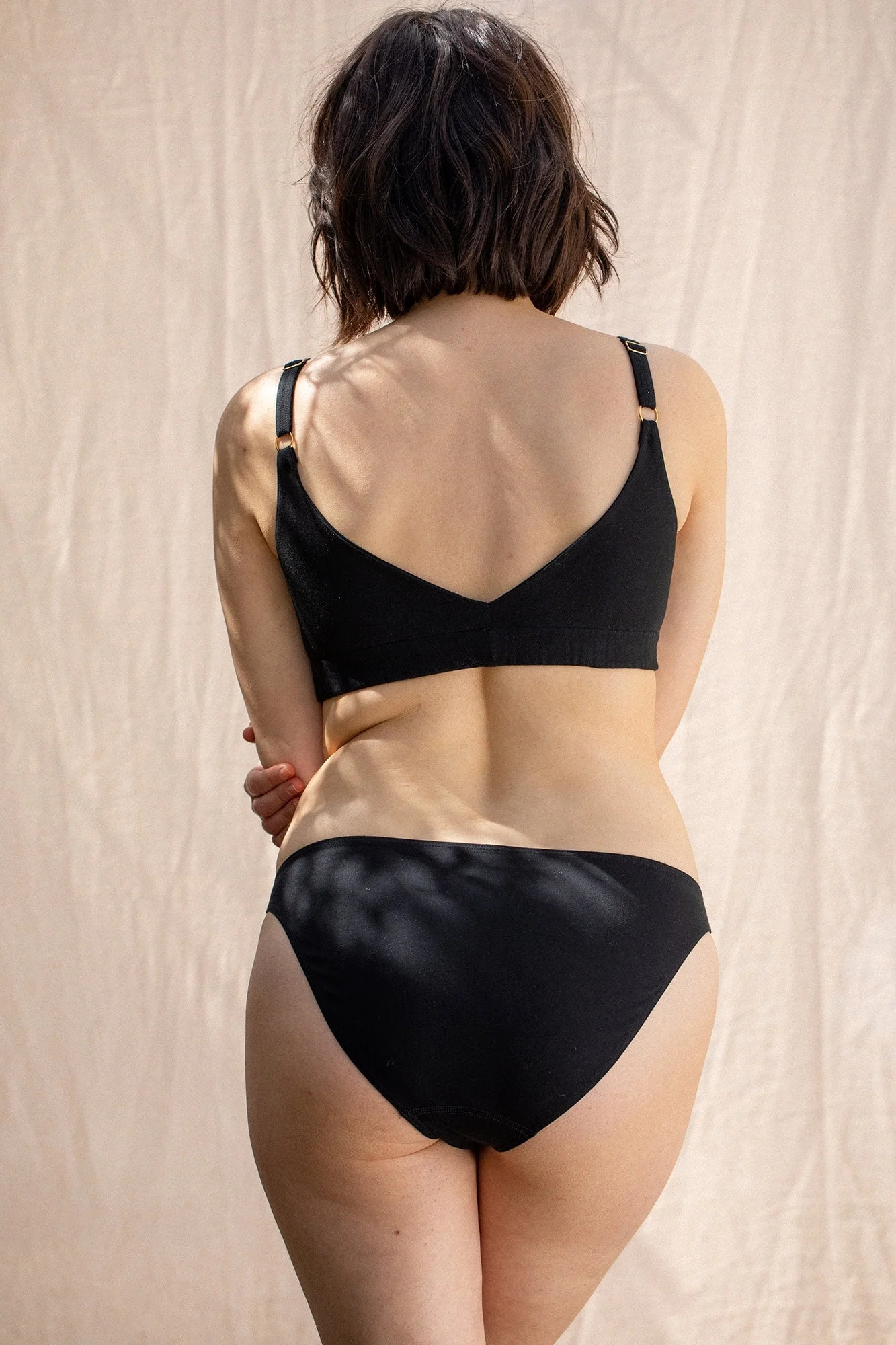 Brassière Mei noire - Image 4